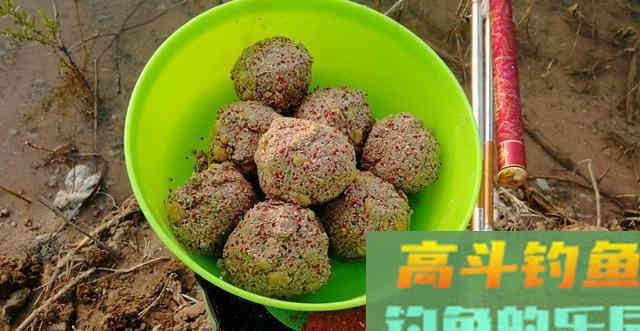 窝料不诱鱼，90％不是窝料不管用，而是打窝有问题