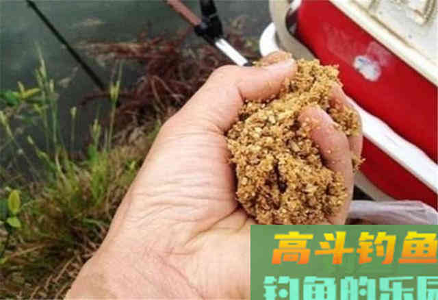 饵团开好之后这样处理一下，附钩性能增加一倍