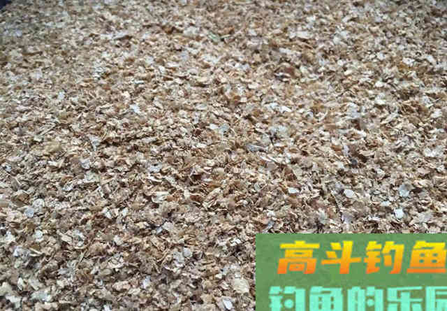 夏季的鱼喜欢吃素，商品饵这样搭配效果才好