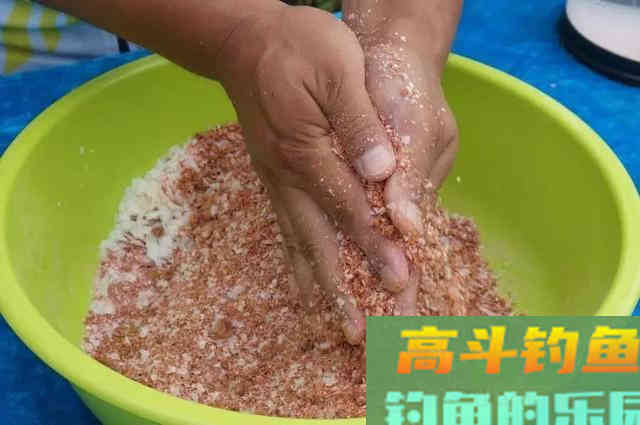 钓鱼用的磷虾粉，只要这样配比，一年四季都可用