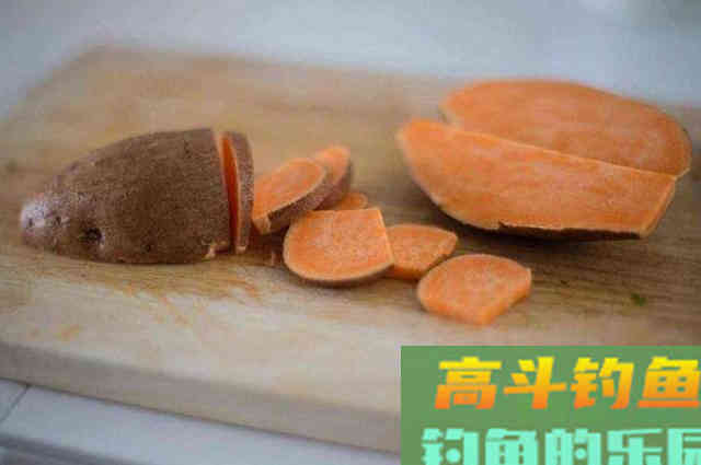 大草鱼难钓到怀疑人生？其实只要用好这5种饵就好