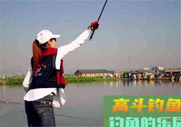 高频率抽杆，诱鱼效果是杠杠滴，但在冬天要慎用