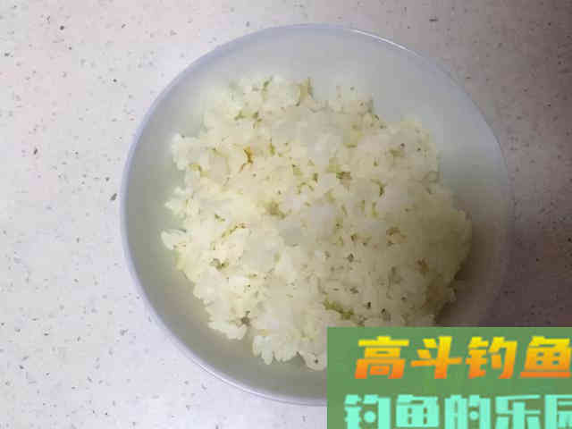 米饭做钓饵，夏冬都可钓大鲫