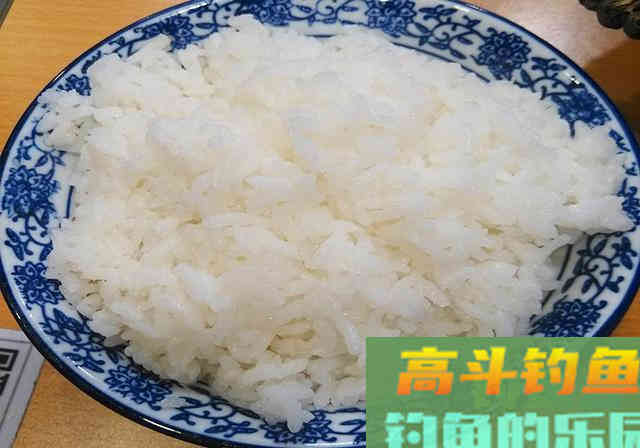 老钓友酒后说出的饵料配方，钓鱼用太香了