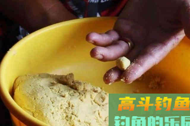 夏天唯独这鲫鱼饵才霸气，一般小药还真比不上