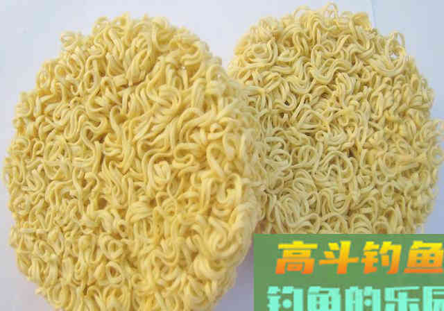 老钓友酒后说出的饵料配方，钓鱼用太香了