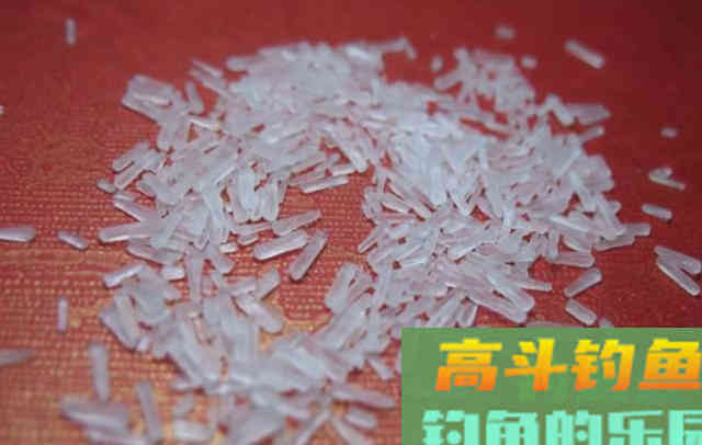 自制腥味饵料添加剂，成本虽高但钓效好