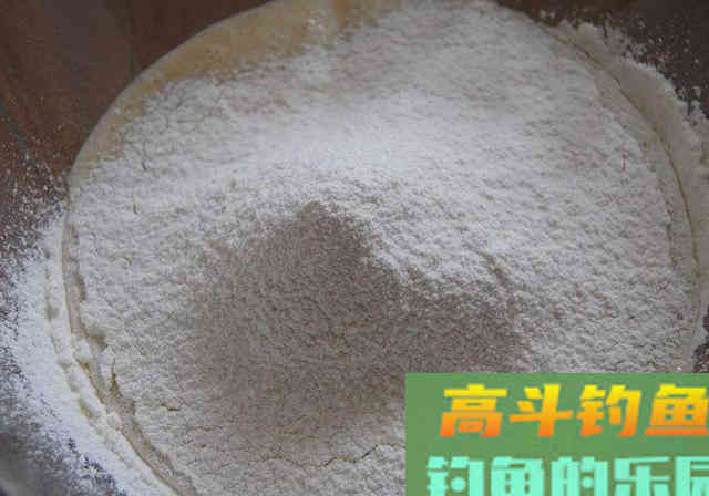 一盒华子换来的窝料配方，适合大水面使用