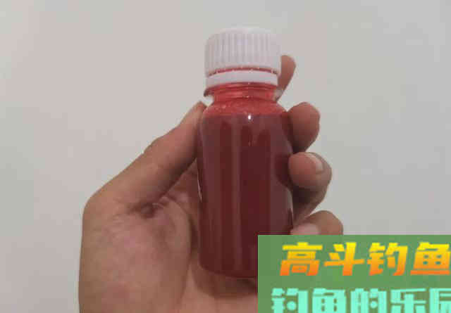 野钓能用小药吗？别盲目抵触，钓鱼很难离开添加剂