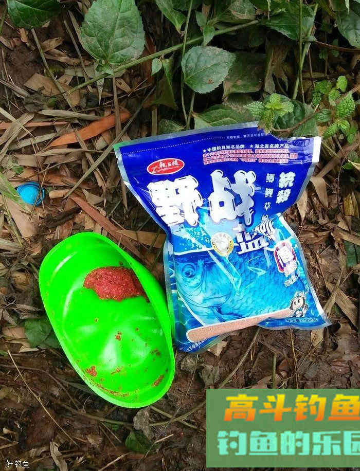 万能饵料非蓝鲫莫属，分享三个经典的搭配配方