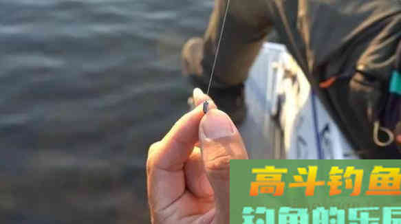 试一试单钩钓鱼，他比之双钩有七大优势