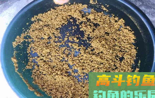 钓鱼添加剂别买了，在家做一次，一整年都够用