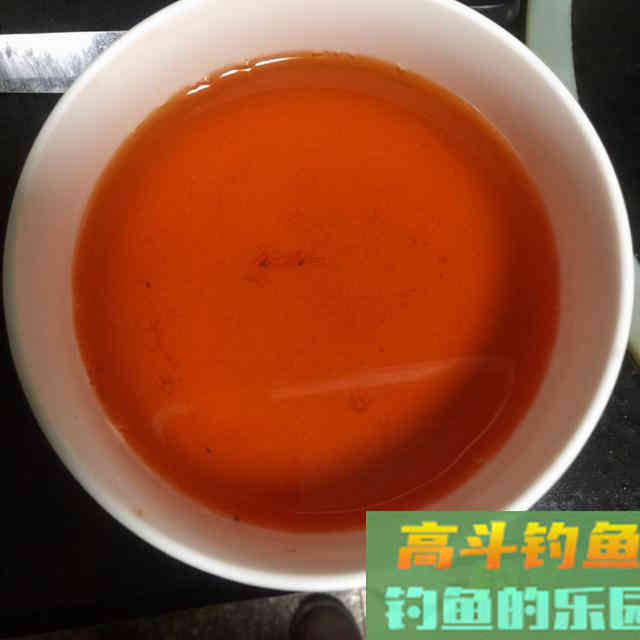 冬季钓鲫鱼，常用这三种小药
