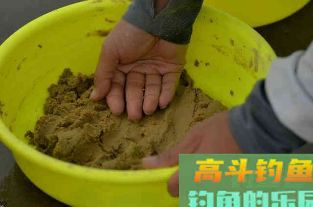 我只要用这鲫鱼特效饵，一个鱼护都嫌少