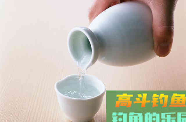 这款酒米窝料成本仅需9块，钓到的鲫鱼那叫一个大