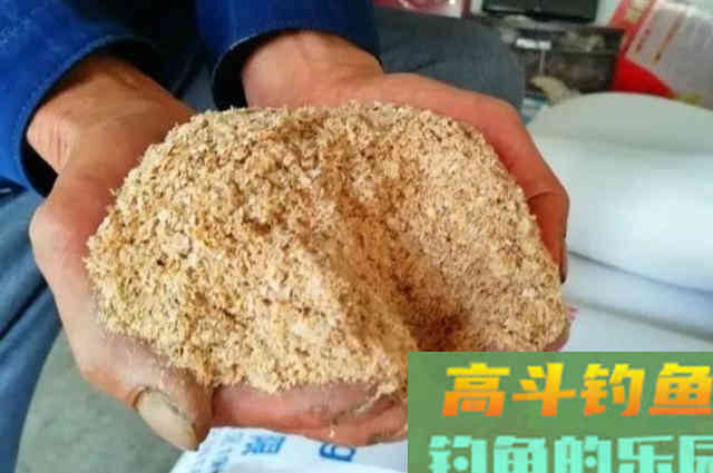 这鲤鱼饵我收藏了二十年，说了别不信，试用一次就过了瘾