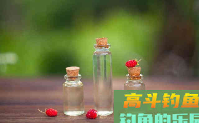 小药的溶解度好，饵料才穿透力强？不，鱼饵厂家的做法正相反