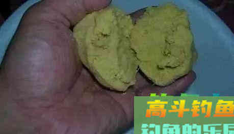 民间最土的2种鲫鱼饵料，越冷效果越好，上大板鲫