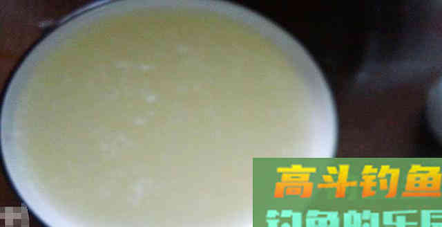 冬季钓鱼用好这5种开饵水，狂拉大板鲫很容易