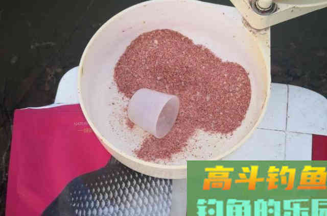 在冬天气温比较低的情况下，请记住的四个开饵技巧
