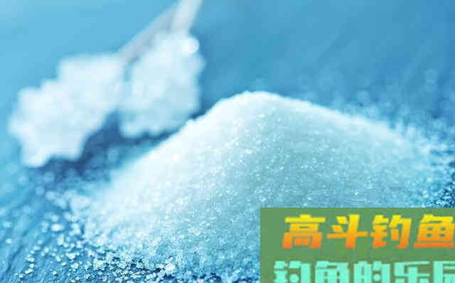 红虫和虾饵都不能用小药？别信，事实饵料均需添加剂