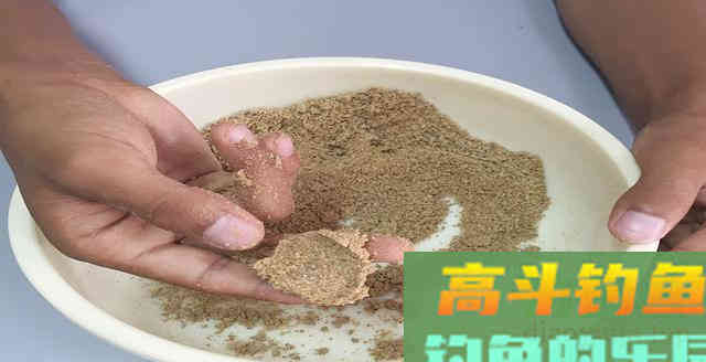 湖库钓鱼用什么打窝？如何打窝聚鱼更快