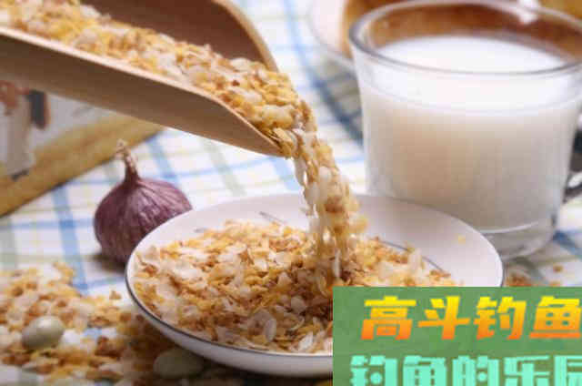 钓鲫鱼不花钱的小药，可以在饵料中添加效果好