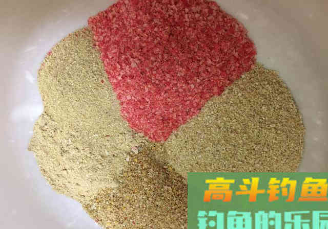 用鲫鱼饵料钓鲤鱼，3类粉饵有7种用法，结合春季钓