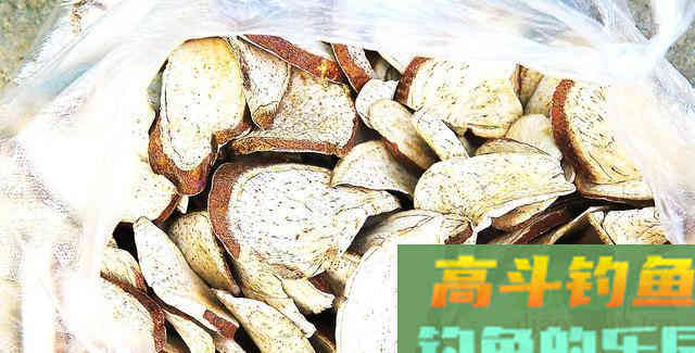 自制钓鱼饵料，针对鲫鱼和鲤鱼
