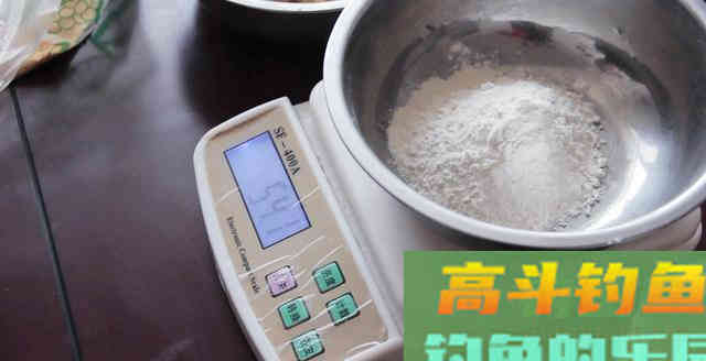为什么钓鱼人都不愿意自制饵料，想了解内情的看这
