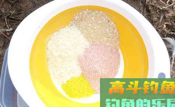 秋季钓鱼饵料为先，搭配饵料就用这些老套路