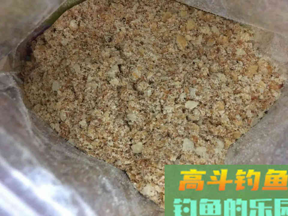 搭配饵料时懂得粗细结合，才能做到诱鱼留鱼双丰收