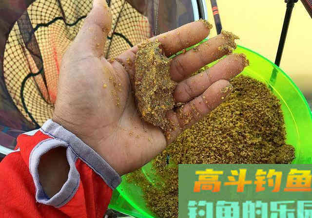 要池钓滑鱼更有效，区别3个配方的用法是诀窍