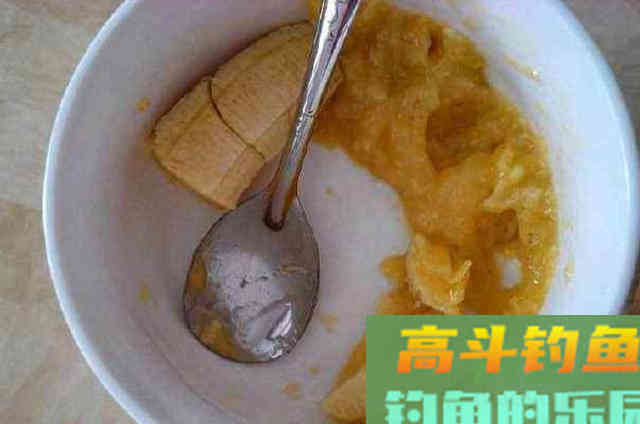 对付草鱼我只服这些饵，效果不错