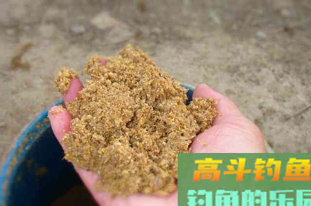 天冷啦，板鲫就爱吃这饵，简单又省事，不用小药哦