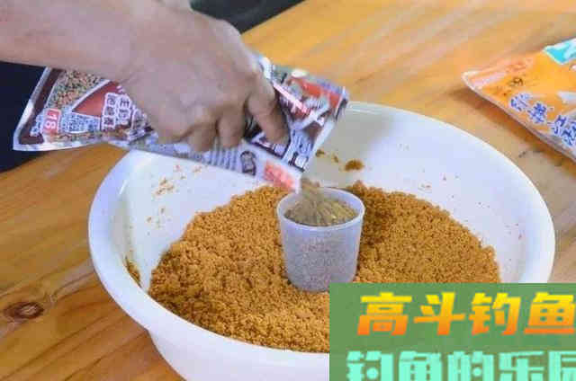老司机为何从不打窝？看完这3种诱鱼方式才知