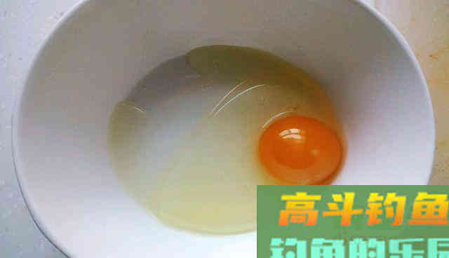 蚯蚓红虫钓鱼早已过时，这款秘制饵料你会爱上它