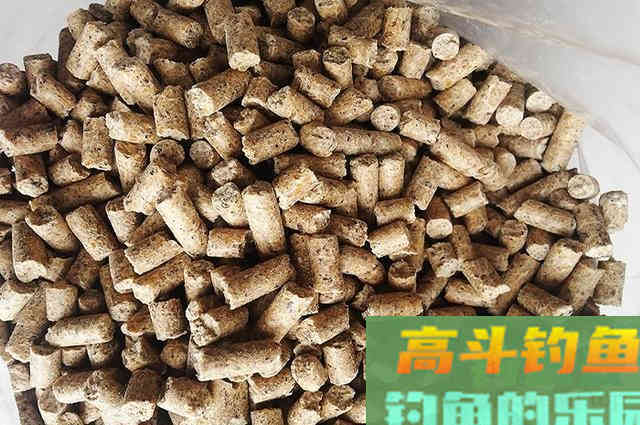 自制饵料配方分享，钓效甩出商品饵两条街