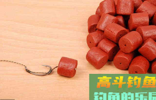 钓鱼不知道怎么配饵？带上这4包饵料，到哪里都不怕