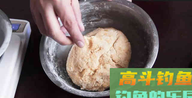 自制饵料并不难，满足这些条件就够了，附好饵料标准