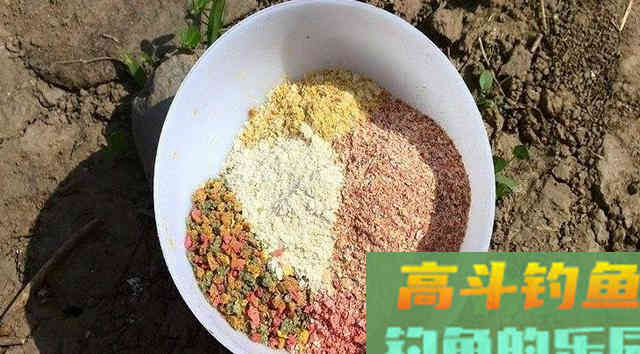 秋末钓鱼，饵料用腥还是用香？选错又是浪费时间去喂鱼