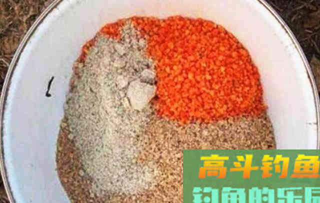 担心窝料入水诱鱼慢，用好这几个技巧让你没烦恼