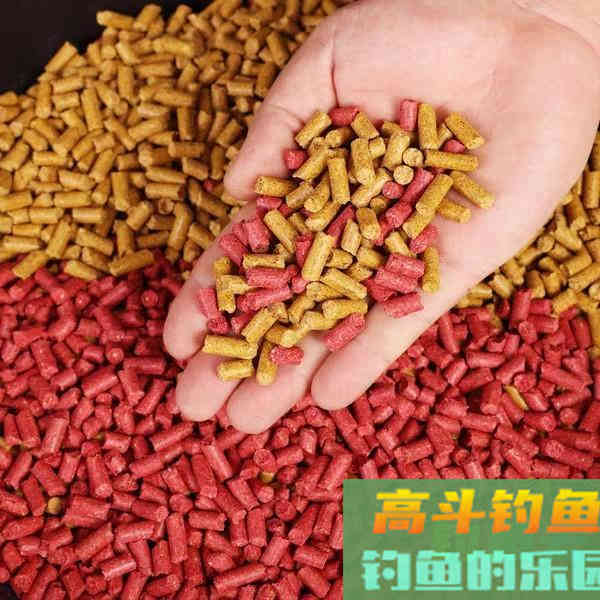 野钓环境下自制散炮，不但避小鱼，还专诱大鲫鱼