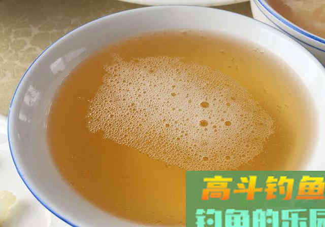 啤酒不仅可以喝，还能拿来钓鱼，附三种用法