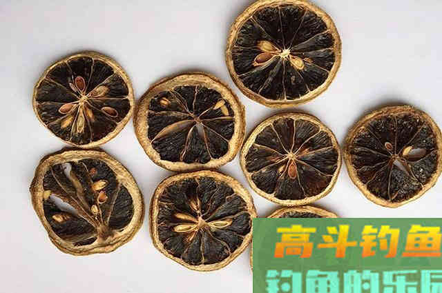 特效诱鱼小药配方分享，垂钓鲫鱼鲤鱼必备，黑坑野钓都能用