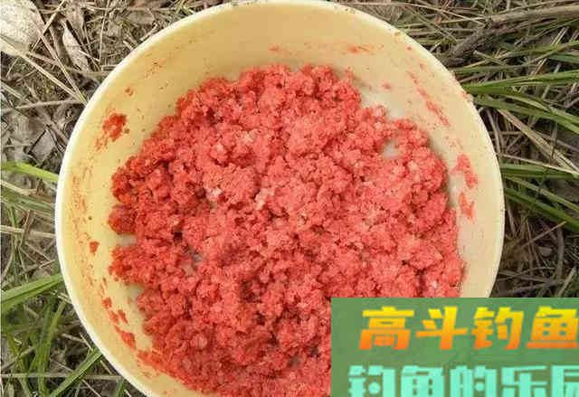 钓鱼如何正确的抽窝？饵料的状态