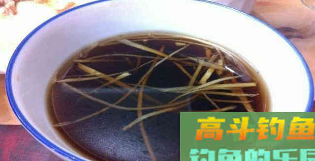 冬季钓鱼用好这5种开饵水，狂拉大板鲫很容易