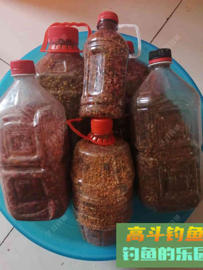 这款既可以泡制酒米，亦可烹饪时用之的中药酒配方
