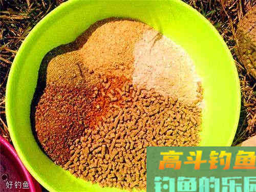 饵料搭配有技巧，空军一般都乱搭