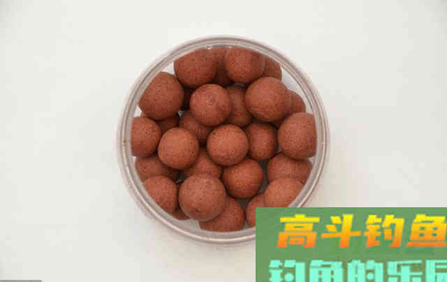 钓鱼不知道怎么配饵？带上这4包饵料，到哪里都不怕